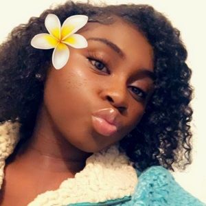 Meet your Posher, Charity